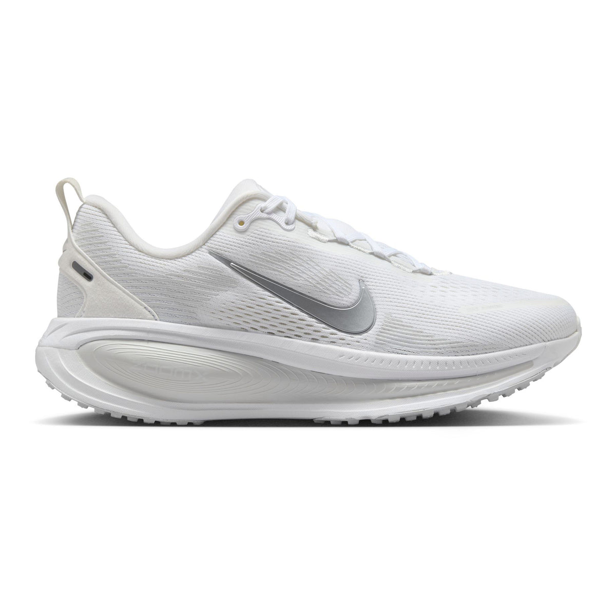 Nike Vomero 18 Chaussure de running sans stabilisateurs Femmes - blanc, argent