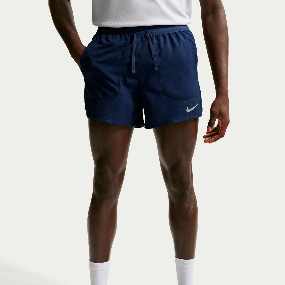 Nike STRIDE 5IN  Short de running Hommes - bleu foncé, argent