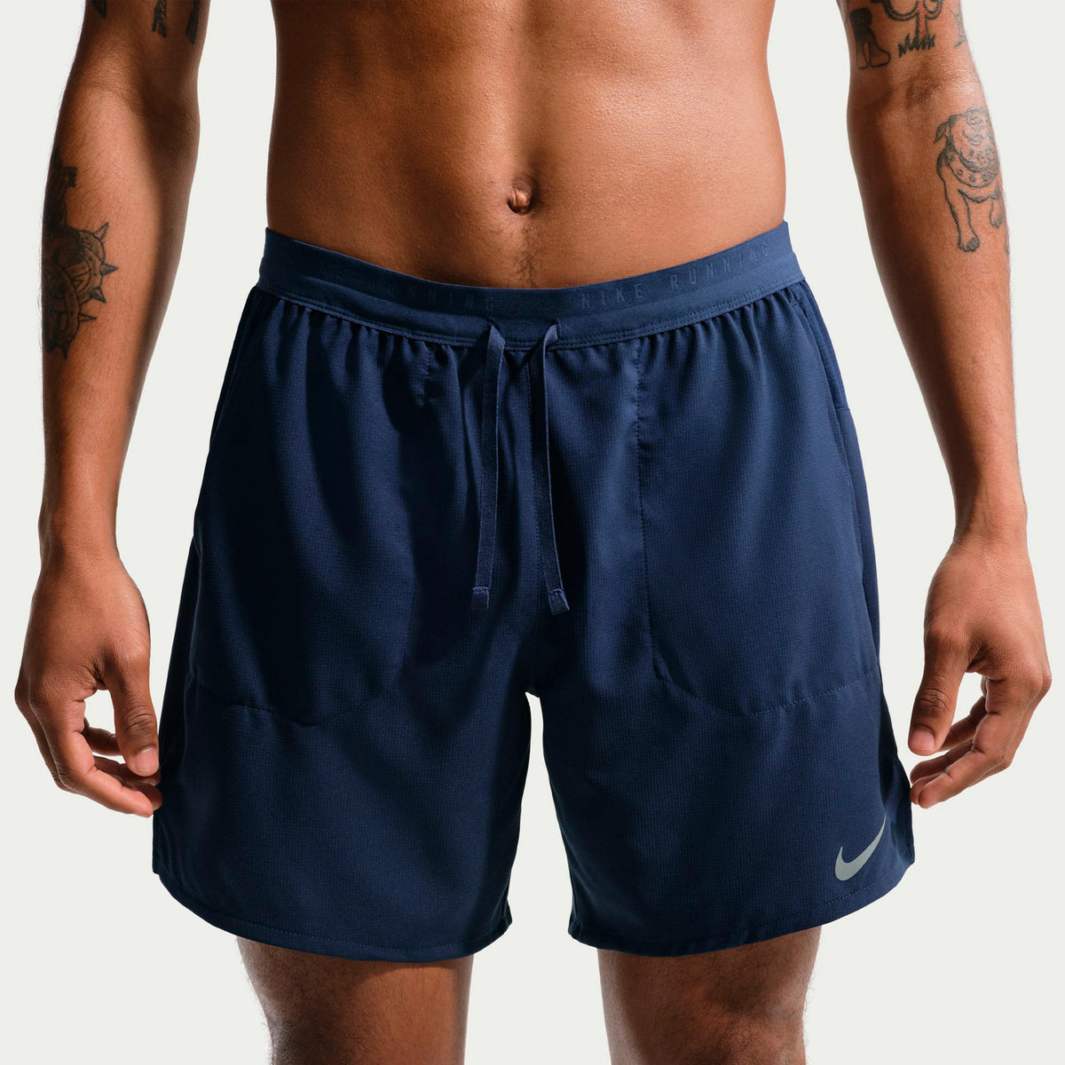 Nike STRIDE 2IN1 7IN  Short de running Hommes - bleu foncé, argent